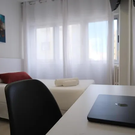 Hotel Gabriel Y Galán *