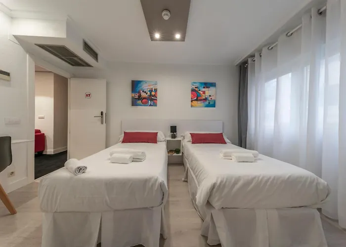 Hotel Gabriel Y Galán *